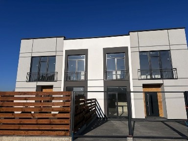 Продаж Будинку <a href='/newbuilding/6086/view/zk-zubra'>Зубра</a> Сихів правосторонній 133м2 без комісії!