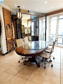 Киев, Мечникова ул., 10/2