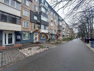 Продаж 2к квартири у центрі міста поряд із пл. Визволення