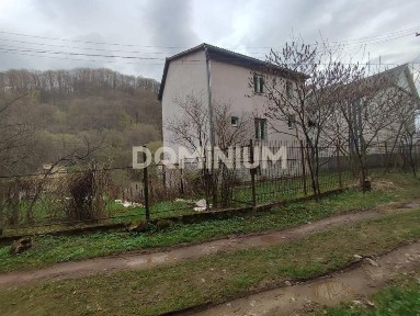 Закарпатська область, Хуст