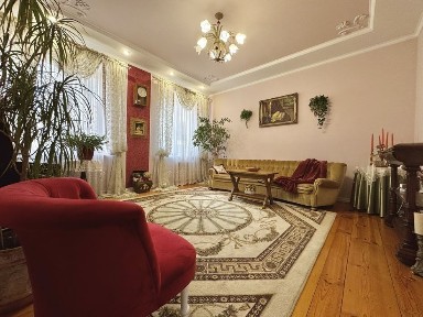 Вишукана СТАЛІНКА в ЦЕНТРі міста, 4 кімнати, 96м2, ремонт VS