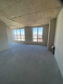 Продається видова 1-кімнатна квартира за вигідною ціною.