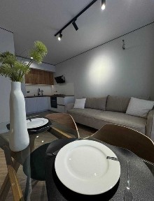 Ваша ідеальна нова євро 2к з ремонтом та меллями! Є газ та балкон!