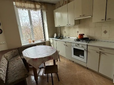 Днепр, Дмитрия Яворницкого просп., 100