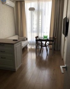 Продажа 2-комнатной квартиры 74 м², Французский бул.