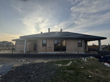 Продаж будинку в с. Зимна Вода 110000$