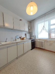 Продаж 2 кімнатної на Харківській