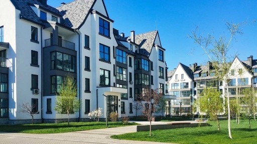 2-кімнатна квартира з панорамними вікнами та великою кухнею 29 кв. м.