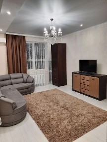 Подобово, 3- кімнатна квартира, ЦЕНТР