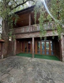 Продаж великого будинку біля Дніпра