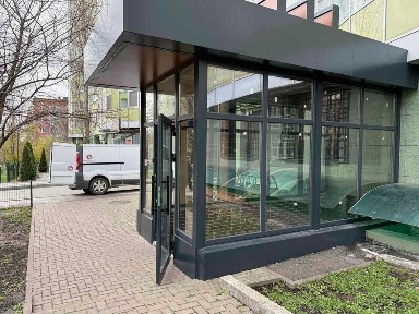 Від Власника, Фасадне приміщення 100 кв. м, біля метро Васильківська.