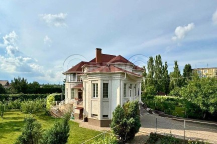 Продажа дома 420 м², Виноградова ул.