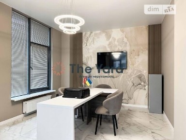 вулиця Андрія Верхогляда, район Печерський, Київ, метро Звіринецька (Дружби народів), вул. Андрія Верхогляда 17Б, багатоповерхова будівля