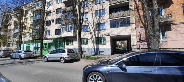 Центр. Оренда приміщення, Стрітенська, окремий вхід