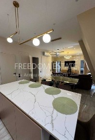 399тыс. $ ПРОДАЖА / 3 спальни Квартира с новым ремонтом/в ЖК Резиденция