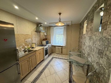 Здам подобово 3-кімнатну квартиру в Прилуках