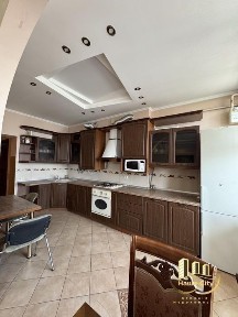 Продаж / Квартира / вул. Петлюрі Симона, Франківський район, Львів