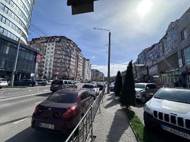 Комерційне приміщення в новому центрі. Південний бульвар