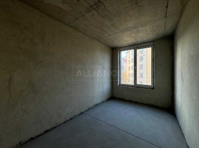 Продам 2 км квартиру 62м2 з відкритим балконом та газовим опаленням!