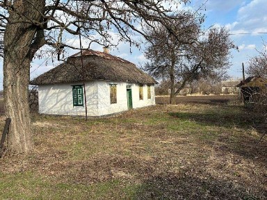 Продам будинок з земельною ділянкою с. Іванівка.