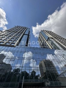 Київ, Печерський, вулиця Предславинська 20