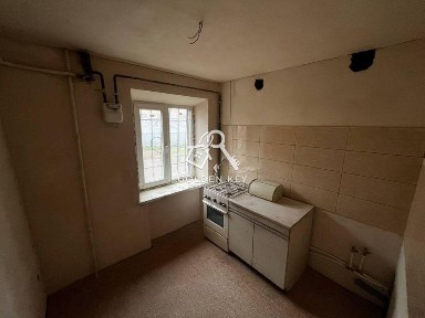 Продаж двокімнатної квартири на Рокуватій