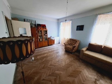 Продаж 2 кімнатної квартири вул Бортнянського Д. У будинку 5 квартир