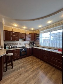 Продаж таунхаусу котеджу в с. Ременів близько до Львова