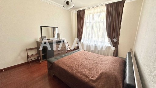 2-кім квартира з АГВ та новим ремонтом у Королівських садах