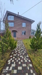 продаж сучасного будинку поблизу Києва без комісії