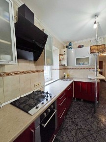 Продам 2-комн. квартиру с ЕВРОРЕМОНТОМ на ул. Ярморочной