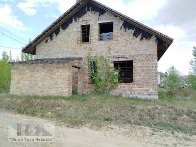 Просторий будинок для комфортного життя у Геронимівці