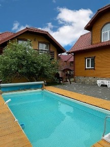 Відпочинок у Карпатах: садиба «в Карпатах у Петровича»