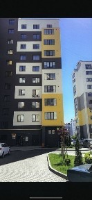 Продаж 3-ох кім Сирець неподалік Озера