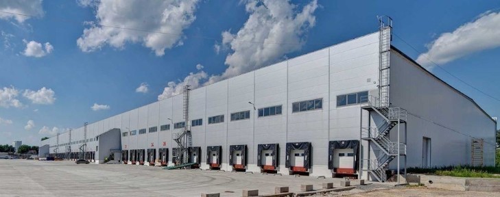 Сдам склад класса Б со стеллажным оборудованием