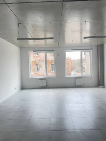 Офіс, приміщення під студію, бюті чи перукарню і тд, Київська 40