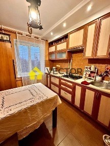 БЕЗ КОМІСІЇ 000% Продаж 4х кімнатної квартири, Гарний стан. 5/9 поверх