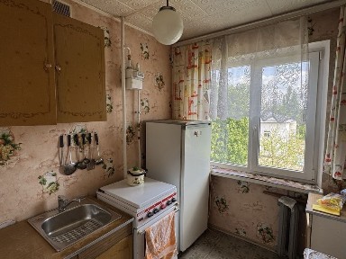 Продам 3 кімнатну квартиру по вул. Чорновола