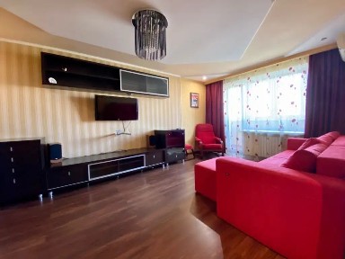 Днепр, Александра Поля просп., 10/12