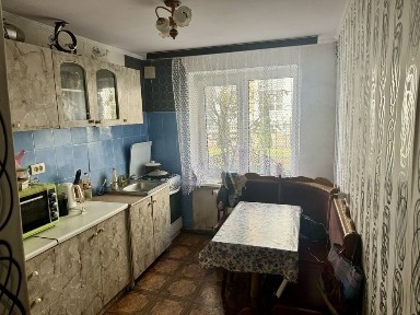 Продам 1-шку, 38м. кв. вул. Остромирська. Косметичн. стан. Залишаються меблі