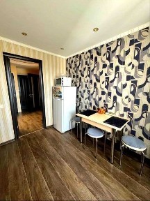 Продам 2-комнатную 12 квартал Шинник ул. Гладкова 3 (ул. Квартальная)