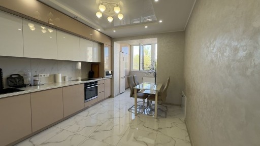 Продам 2-кімн. кв. по вул. І. Сердюка за Розеткою, центр