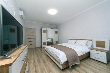 Київ, Дарницький, вулиця Олени Пчілки 3Д