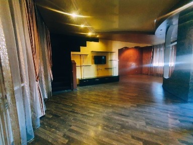 Терміновий продаж. Без комісії. Будинок таунхаус в центрі міста Креме