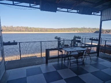 Подобово Будинок на берегу Дніпра, Хортиця.