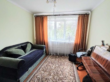 Нестандартна двокімнатна квартира з усіма зручностями та меблями!