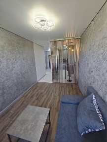 Продам квартиру по вул. Мікльоша, 20