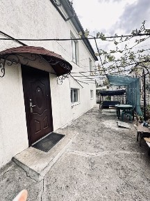 Двоповерхове житло