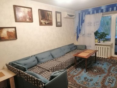 Продам 3ком квартиру центр Нагорный ул. Героев Крут