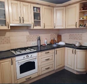 Продам 3 кімн. квартиру з ремонтом